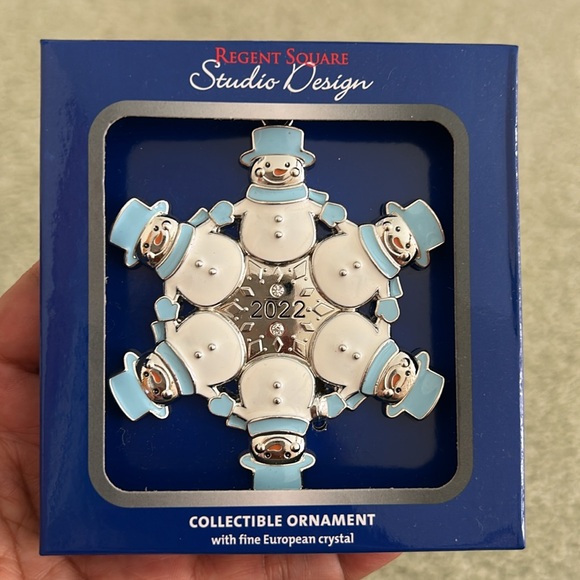 2022 Snowman Collectible Ornament with Crystals - Picture 1 of 3